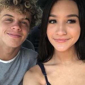 Meet your Posher, Hunter